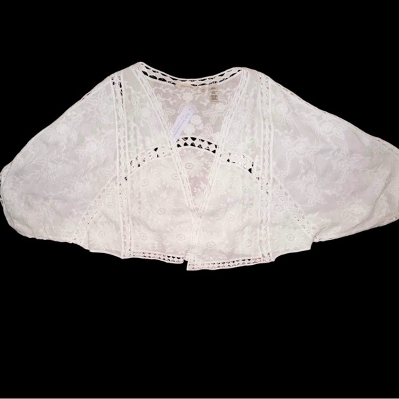Soft Surroundings | NWT Jasmin Lace Wrap Embroidered Top - Size L/XL - Picture 4 of 12